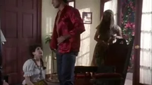 Beau-père baise tout le monde dans la film x retro francais cuisine avec désinvolture!