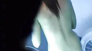 Crazy Bitch casse la caméra du porno français noir pauvre Jmac!