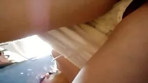 Le farceur Stepbro jouit sur sextape amateur français la chatte de Stepsis