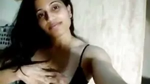 Curvy Babe w Huge Naturals se fait porno francais famille défoncer les seins