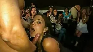 BANGBROS Gros cul de BBW Babe Victoria voisine porn Cakes pilé