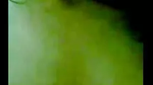 Cette chatte lisse video porno french mérite une baise douce