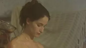 Vanessa Cage veut terminer cette fête avec une baise vigoureuse sexe video amateur francais