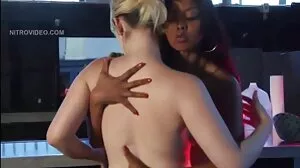 Belle-mère interrompt la soirée cinéma pour adolescents pour un frere et soeur porno francais trio sauvage