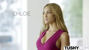 Reality Kings: Enfoncer le cul de Ginebra Bellucci sur un porno francais grosse lit de roses sur PornHD